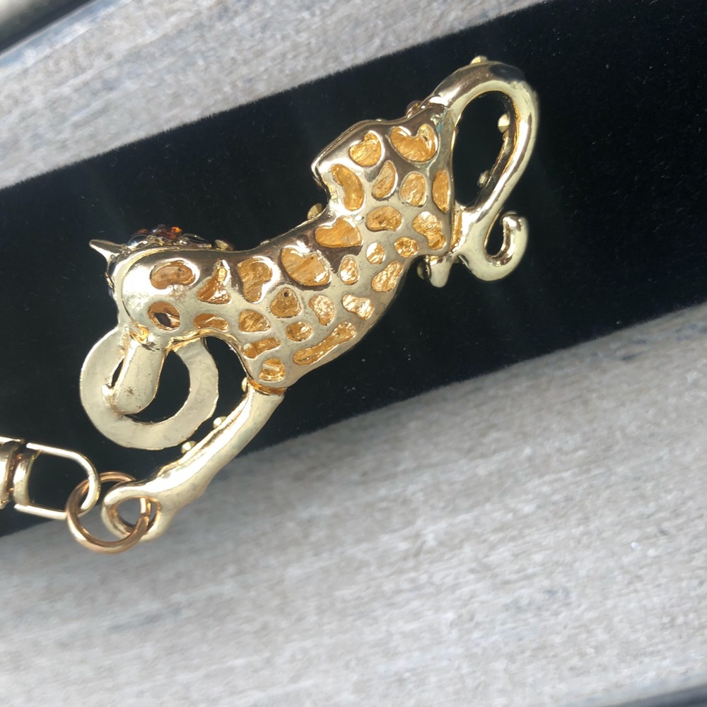 Rhinestone Cheetah Key Chain - Picture 3 of 3